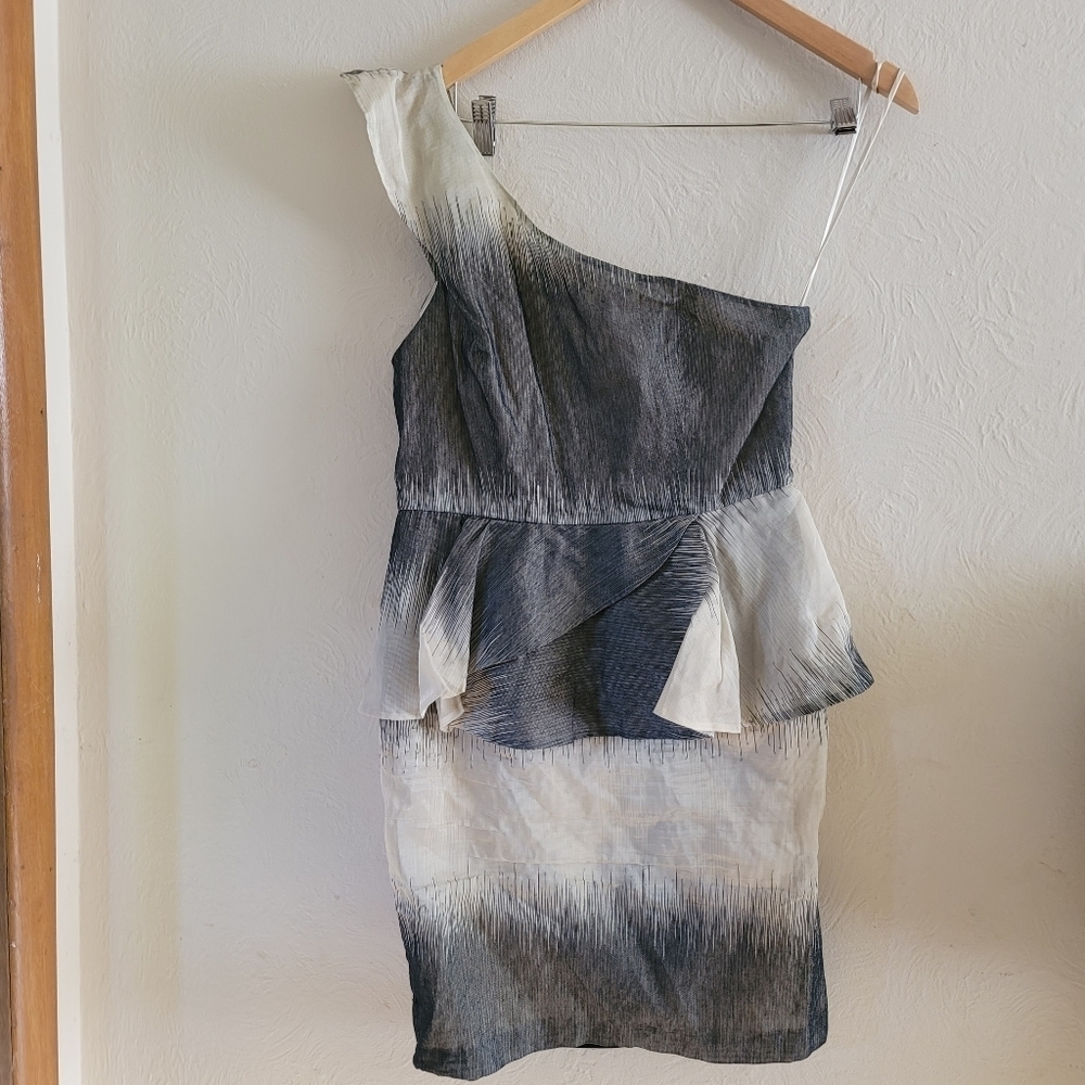 Alice + Olivia, One Shoulder Peplum Organza Cocktail Dress, Size 10
